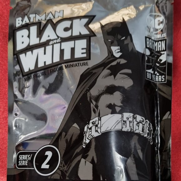 DC Collectibles Batman Black & White Mini Figures Blind Bag 1 Pack Black and Whi - Picture 1 of 2